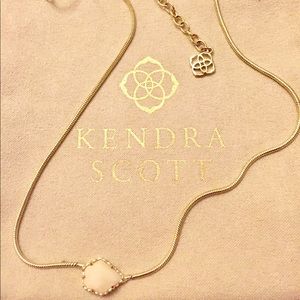 Kendra Scott Mara in White Mother of Pearl